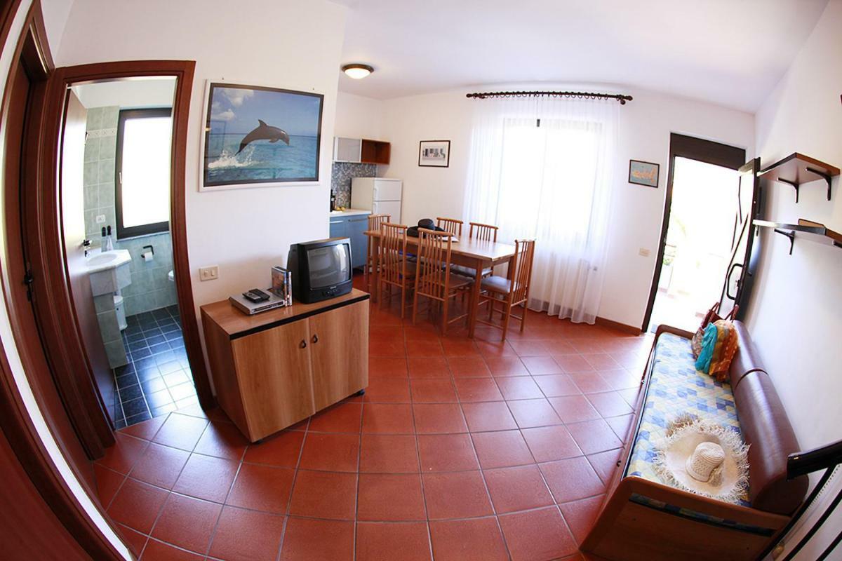 Elba Vip Aparthotel Porto Azzurro Kültér fotó