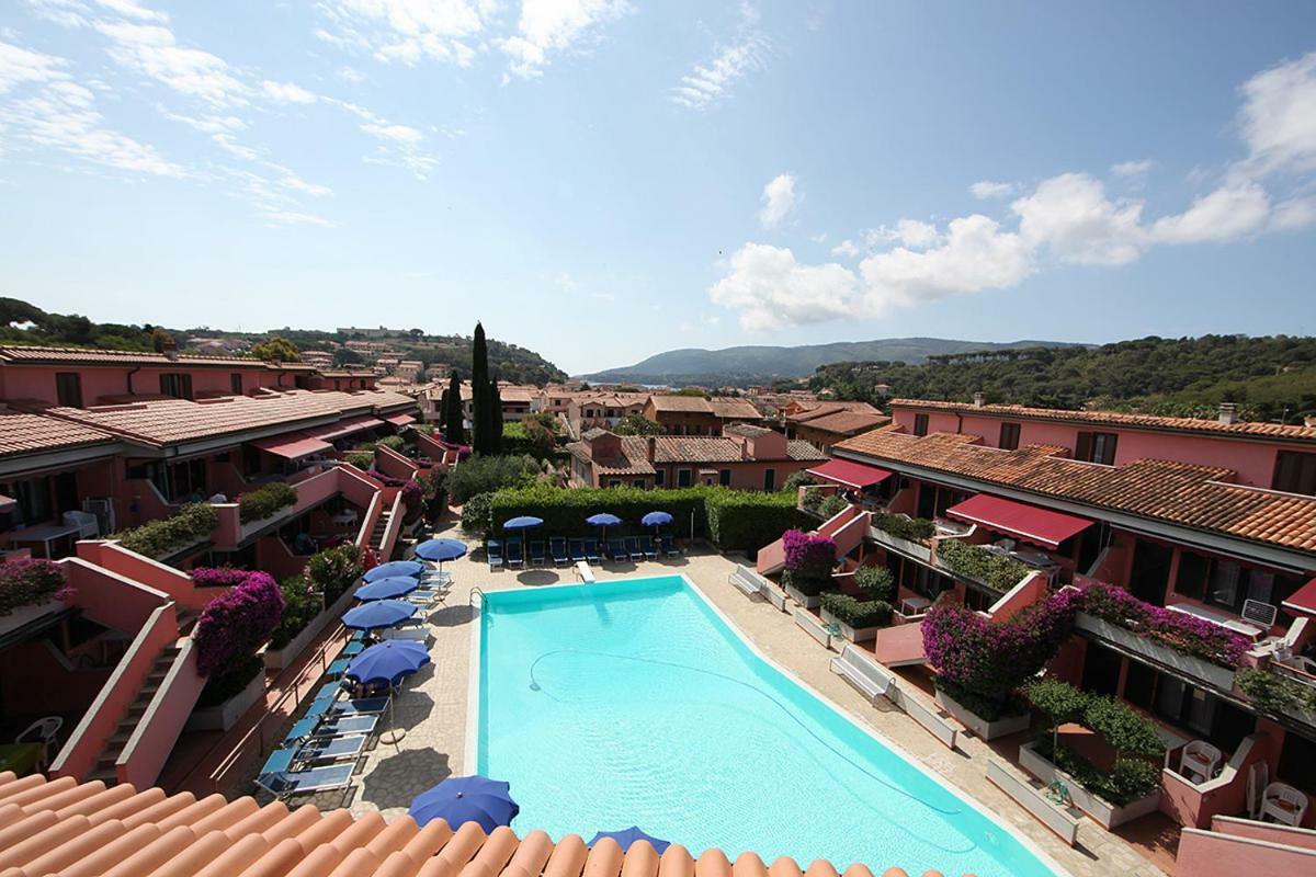 Elba Vip Aparthotel Porto Azzurro Kültér fotó