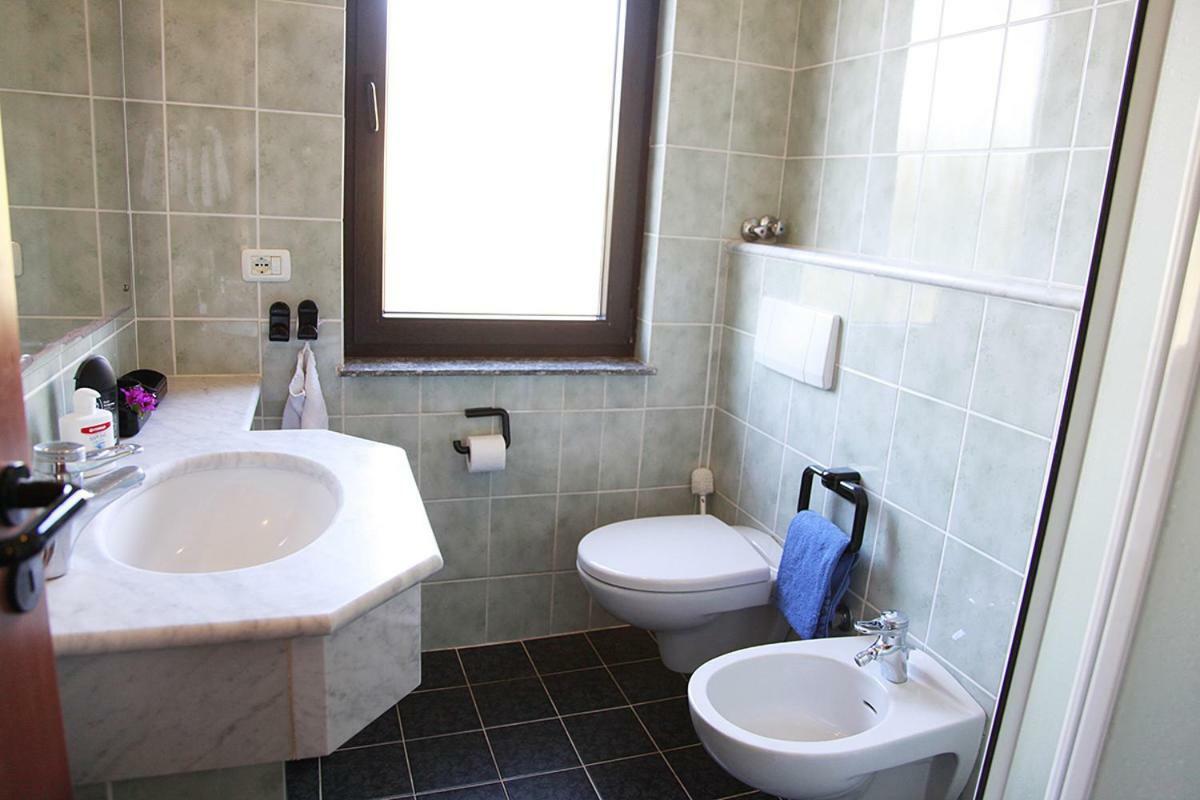 Elba Vip Aparthotel Porto Azzurro Kültér fotó
